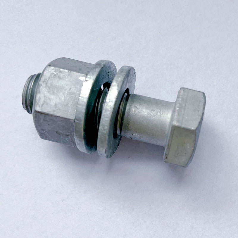 Як фактори навколишнього середовища впливають на гвинти з нержавіючої сталі?